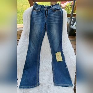 Wallflower luscious curvy fit size 7 juniors bootcut jeans